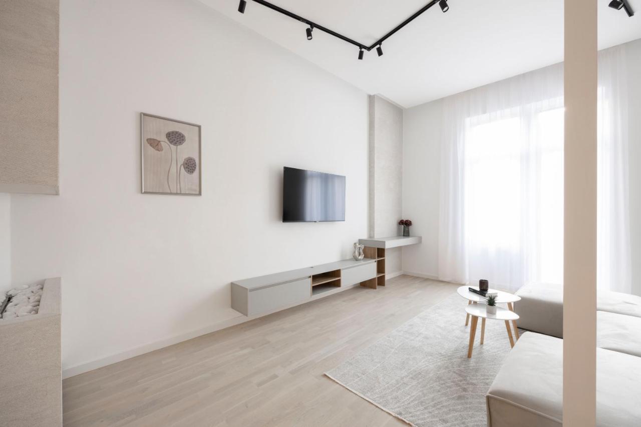 בודפשט Luxurious & Spacious Central Residence With Balcony מראה חיצוני תמונה
