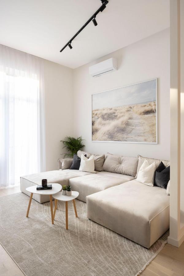 בודפשט Luxurious & Spacious Central Residence With Balcony מראה חיצוני תמונה
