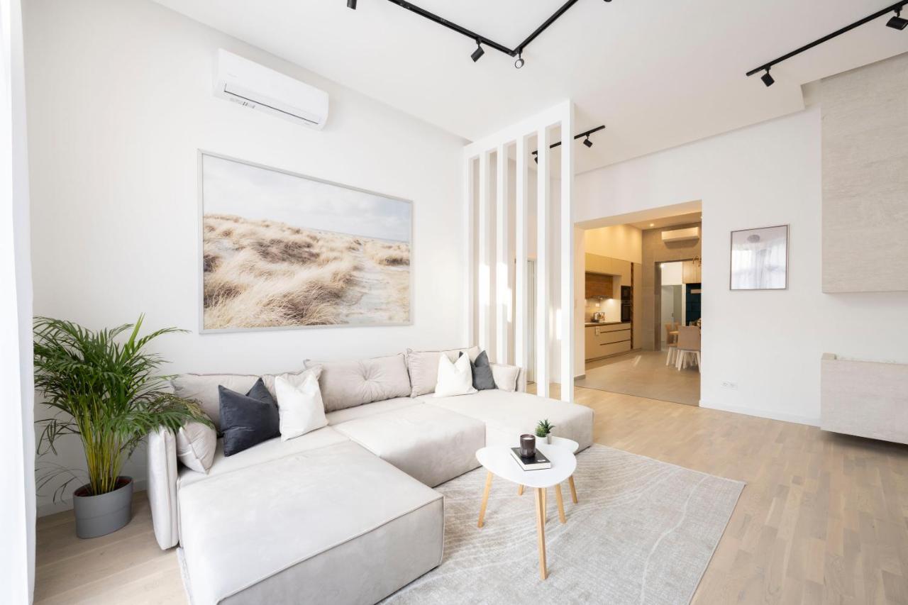 בודפשט Luxurious & Spacious Central Residence With Balcony מראה חיצוני תמונה